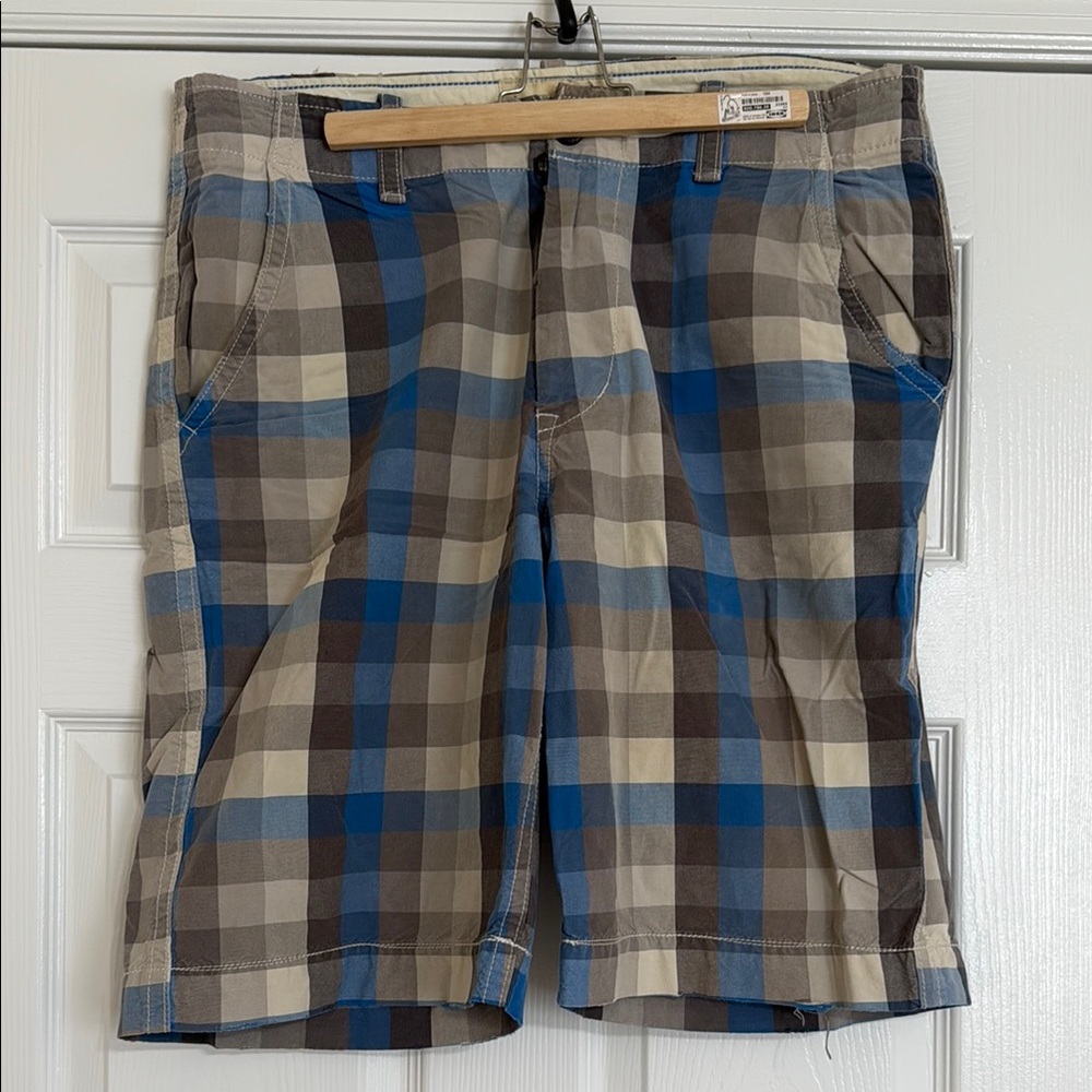 American Eagle Blue and Grey Plaid Men's Shorts